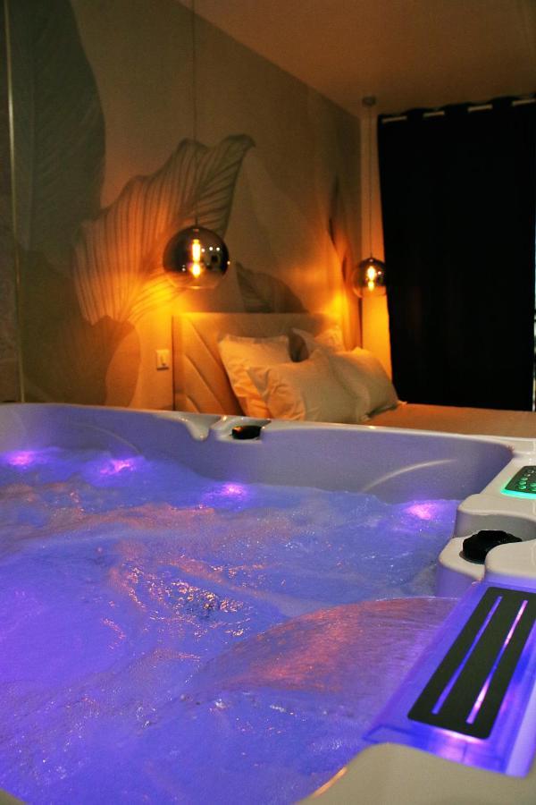Apartment Luxueux Avec Jacuzzi Privatif